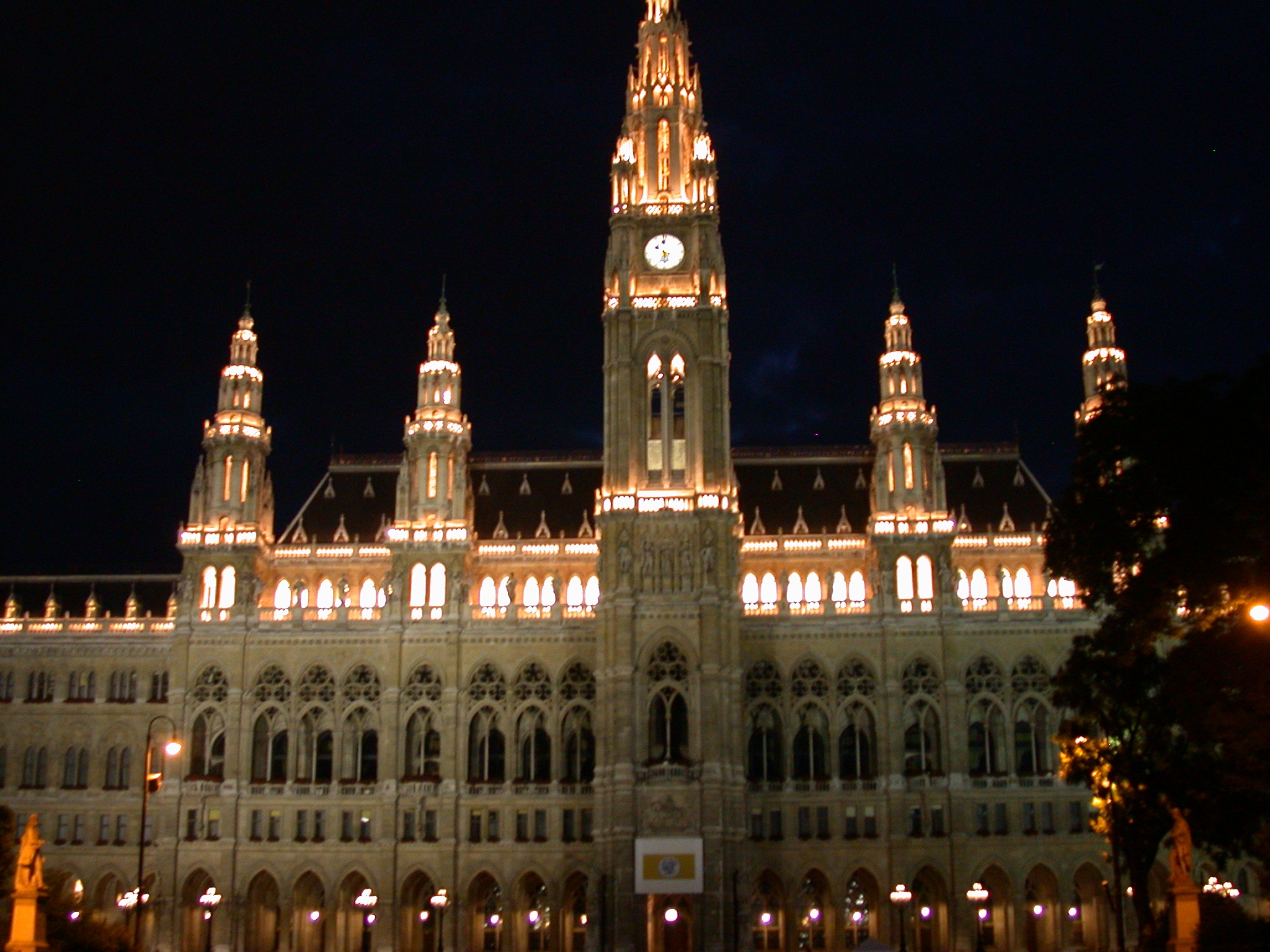 Vienna City Hall Rathaus Vienna Muses